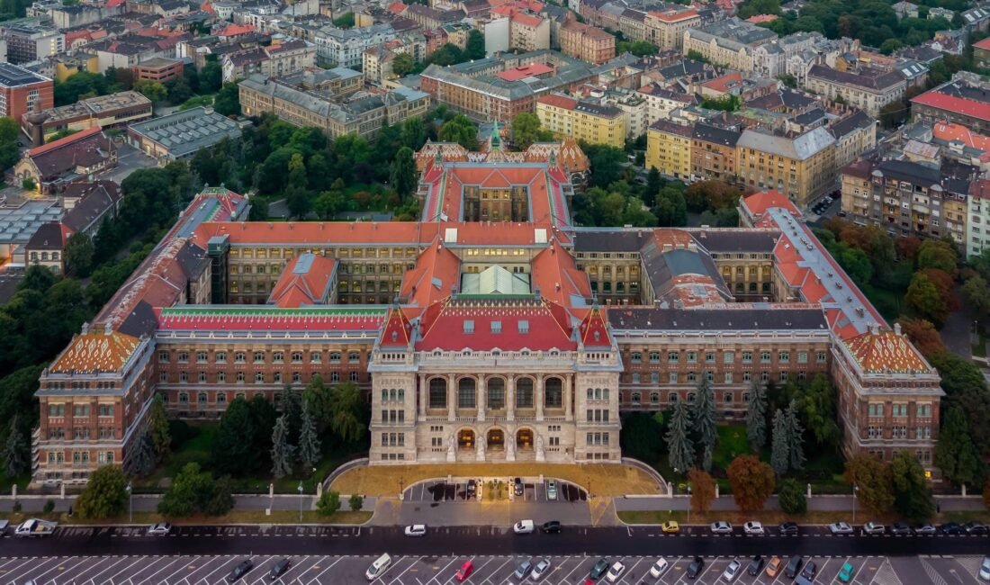 İSTANBUL, (DHA) - BUDAPEŞTE Ekonomi Üniversitesi (BME) Uluslararasılaşmadan Sorumlu Rektör