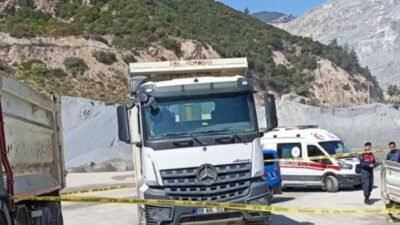 Melek FIRAT/AYDIN, (DHA)- AYDIN’ın Söke ilçesinde maden ocağı şantiyesinde TIR'ın