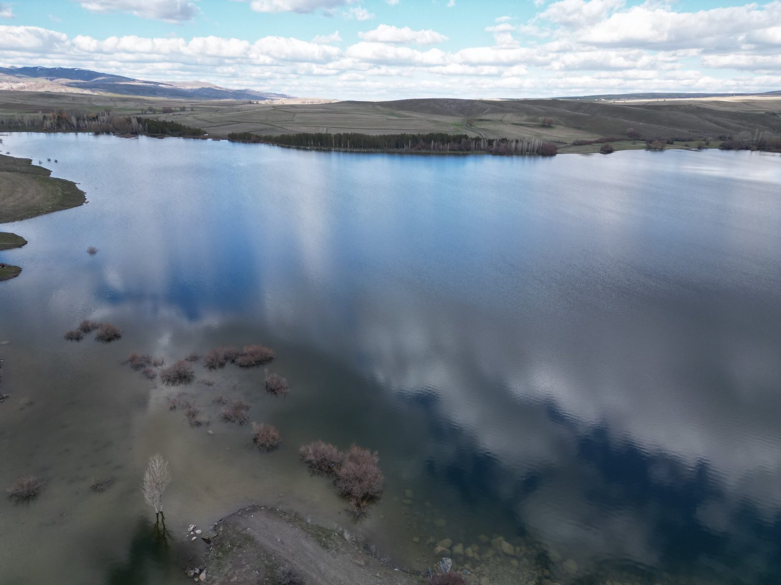 Yıldırım ŞİMŞEK/ŞARKIŞLA, (Sivas), (DHA)- SİVAS’ın Şarkışla ilçesinde etkili olan yağışların