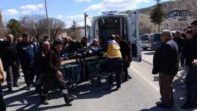 Cahit ÖZÇELİK/MALATYA,(DHA)- MALATYA'nın Darende ilçesinde yolun karşısına geçmeye çalışan Zeliha