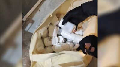Mahir ALAN/MALATYA, (DHA) - MALATYA'da uyuşturucu satıcılarına yönelik düzenlenen operasyonda