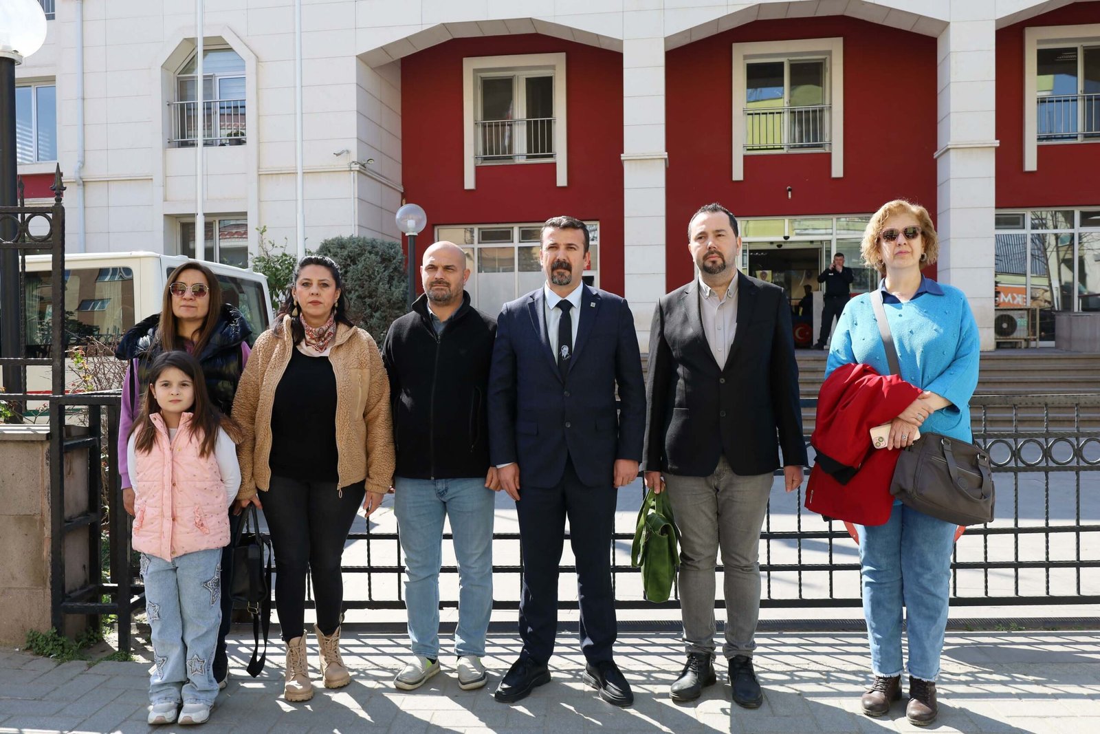 Doğan ÇİZMECİ / TURGUTLU (Manisa), (DHA)-MANİSA'nın Turgutlu ilçesinde ders sırasında
