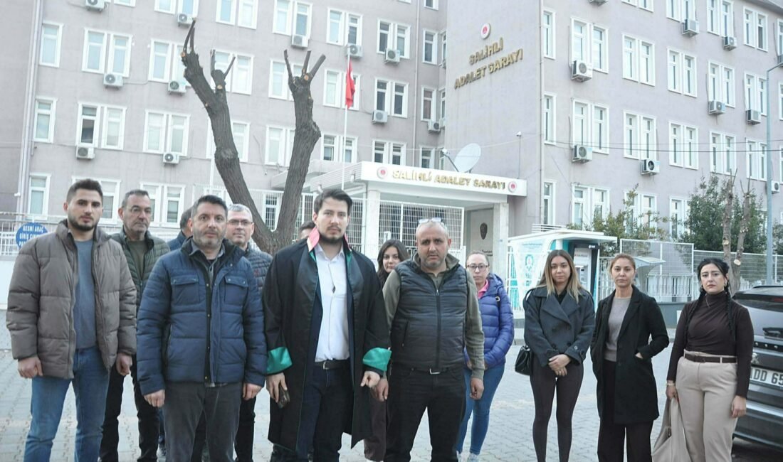 Manisa’da parasını ödedikleri ürünleri alamadıkları iddiasıyla şikayetçi oldular Emre SAÇLI/SALİHLİ, (Manisa), (DHA)- MANİSA'nın Salihli ilçesinde, beyaz eşya markasının