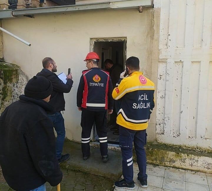 Salih KESKİN/ MİDYAT(Mardin), (DHA)- MARDİN’in Midyat ilçesinde Emin Özer (65),