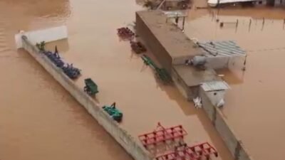 SU ALTINDAKİ MAHALLE HAVADAN GÖRÜNTÜLENDİ Mardin'in Kızıltepe ilçesi kırsal Dikmen