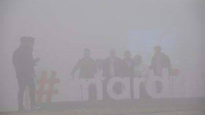 Salih KESKİN/MARDİN, (DHA)-MARDİN'de yoğun sis nedeniyle görüş mesafesi 15 metreye