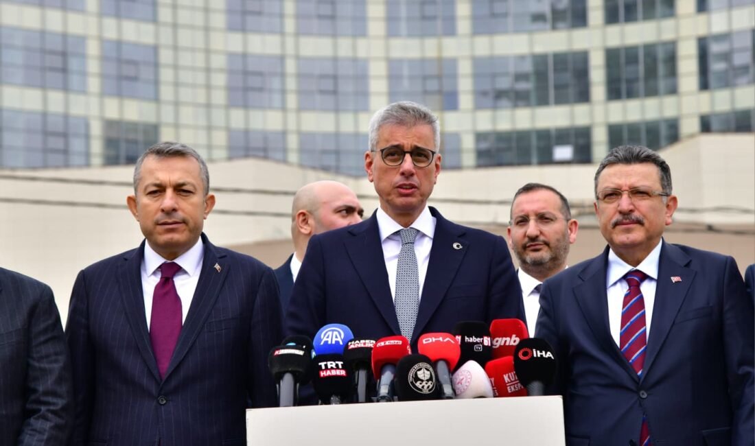 Selçuk BAŞAR-Efnan DEMİREREN/TRABZON, (DHA)- SAĞLIK Bakanı Kemal Memişoğlu, yapımı süren