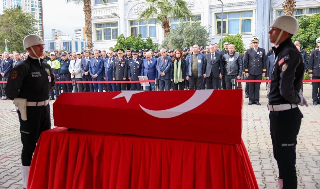 Soner AYDIN/MERSİN, (DHA)- MERSİN'de trafik kazasında şehit olan polis memuru