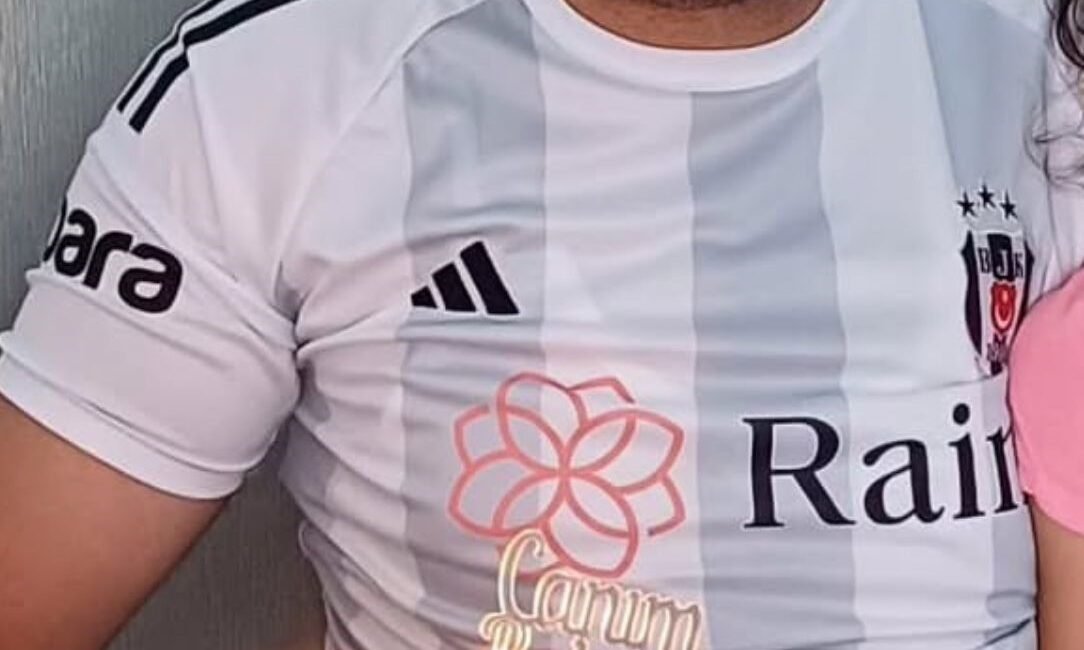 Mevlüt öğretmenin vefatına neden olan şoför: Kendimde olsaydım, ayağım frene giderdi Hasan DÖNMEZ/KONYA, (DHA)- KONYA'da 229 kilometre süratle gittiği aracı ile