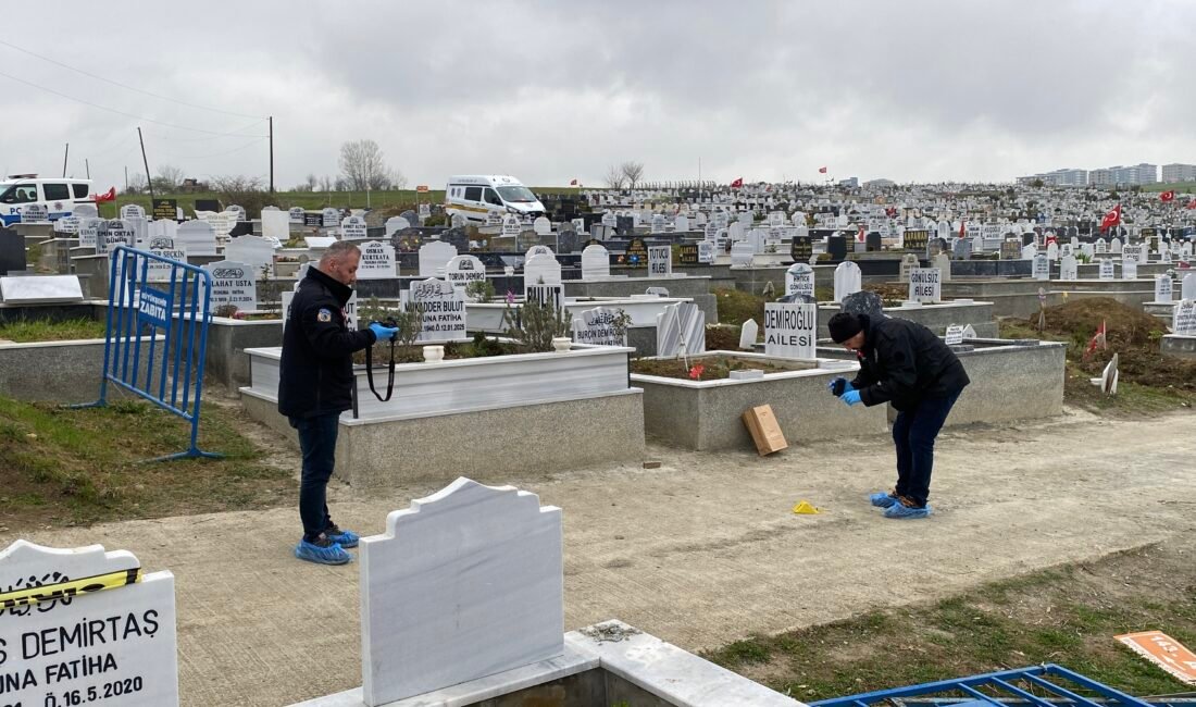 Mezarlıkta defin sırasında husumetlisini tabancayla yaraladı Emre ÖNCEL/ SAMSUN, (DHA)- SAMSUN’un İlkadım ilçesinde Yaşar B. (38),