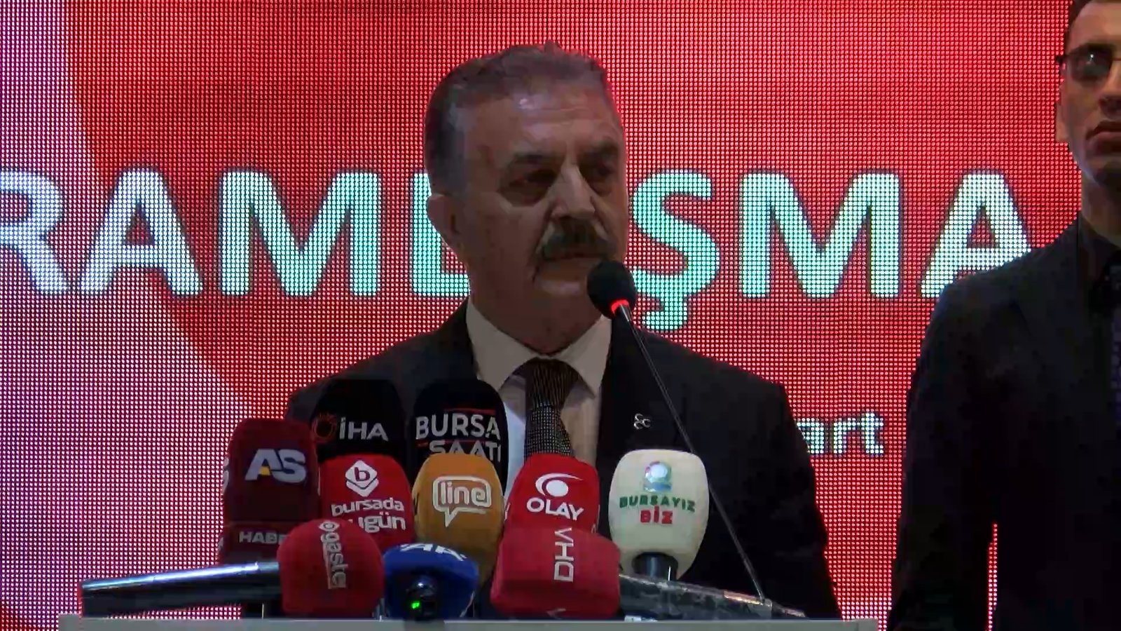 Yiğithan HÜYÜK/BURSA, (DHA)-MİLLİYETÇİ Hareket Partisi (MHP) Genel Sekreteri İsmet Büyükataman,