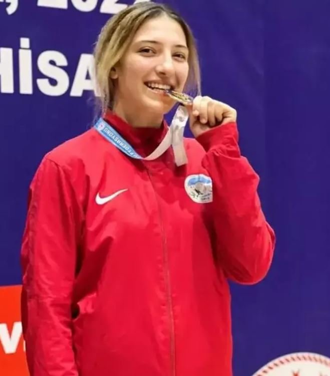 Samed Aydın SUN/KAYSERİ, (DHA)- KAYSERİ'de, Wushu Kung Fu Avrupa Şampiyonu