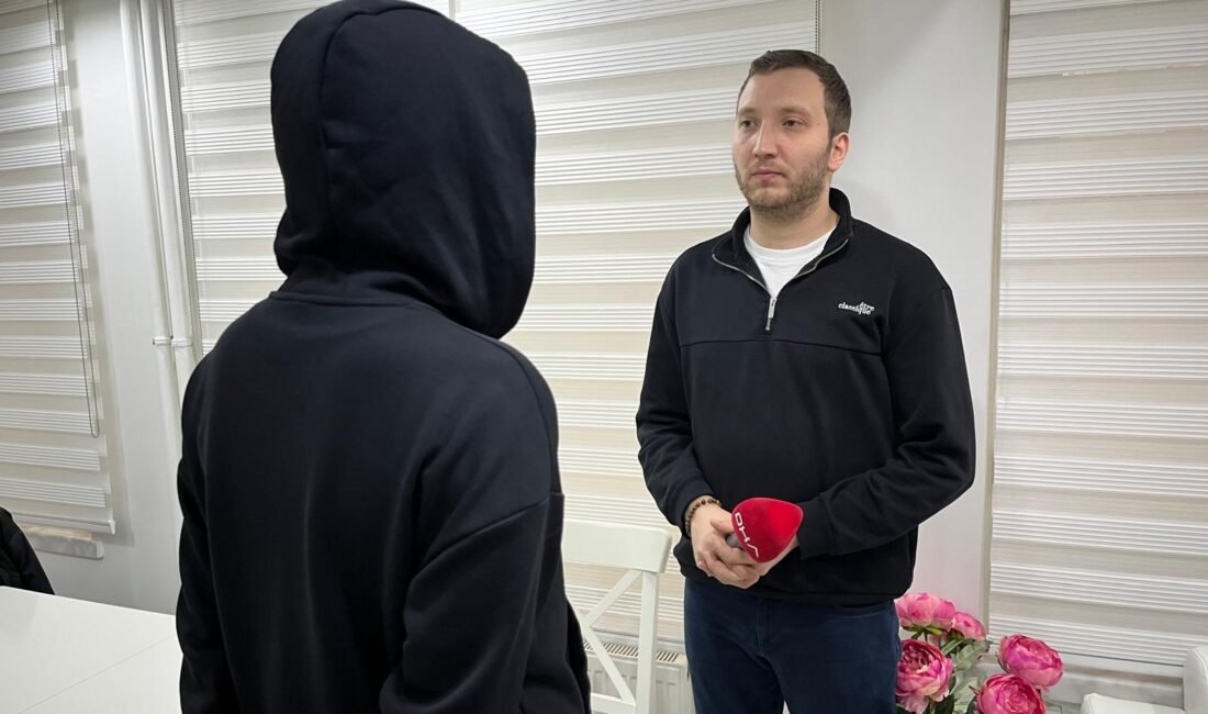 Umutcan ÖREN-Emirhan YÜZÜGÜLDÜ/ANKARA, (DHA)- ANKARA'da özel bir şirkette çalışan E.A.