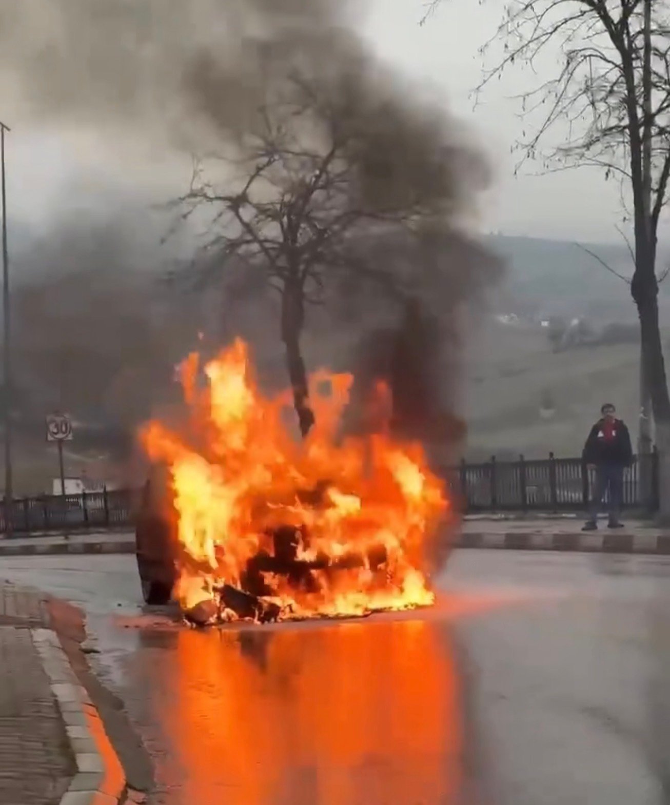 Murat ÖZELCİ/ SAFRANBOLU(Karabük), (DHA)- KARABÜK'ün Safranbolu ilçesinde seyir halindeyken motor