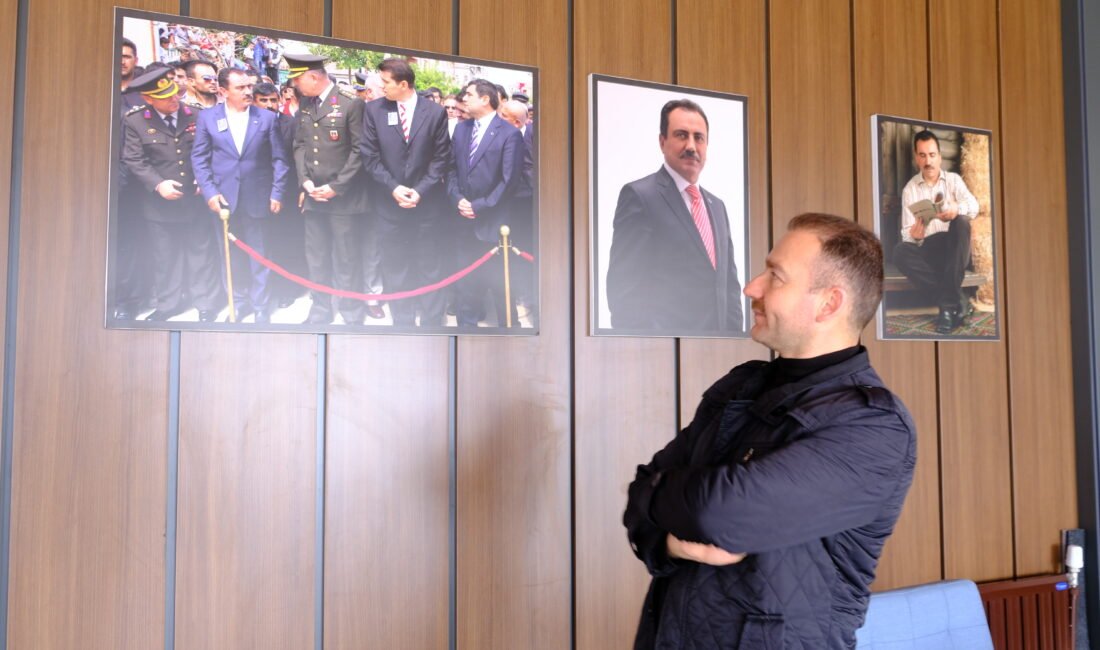 Muhsin Yazıcıoğlu’nun doğduğu evi 5 yılda 200 bin kişi ziyaret etti Yıldırım ŞİMŞEK/ŞARKIŞLA (Sivas), (DHA)- KAHRAMANMARAŞ’ta 2009 yılında bindiği helikopterin düşmesi