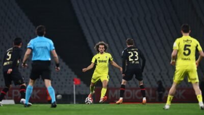 - Fenerbahçe son 4 haftada 7 puan kaybetti - Sarı-lacivertliler,