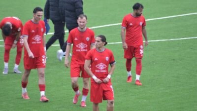 NAZİLLİ, (DHA)- 3'üncü Lig 4'üncü Grup'ta sezon başından beri galibiyetsiz