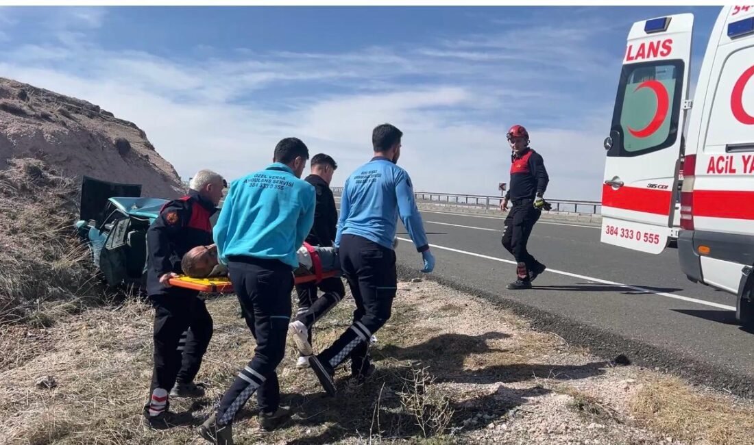 Ahmet KORKMAZER/NEVŞEHİR, (DHA)- NEVŞEHİR’de kontrolden çıkarak şarampole devrilen otomobilin sürücüsü