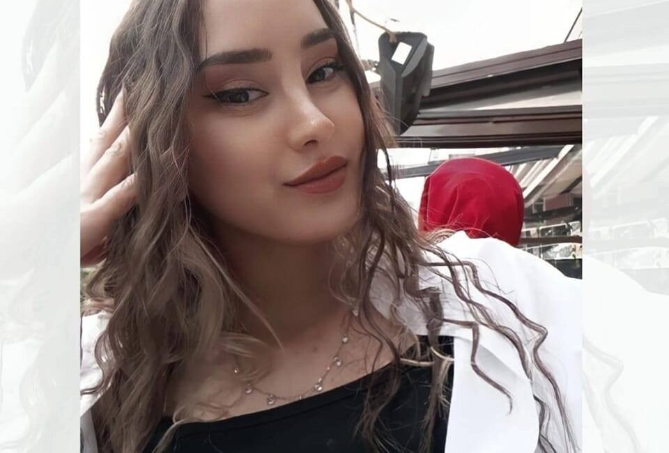 Adnan ÇELEBİ/NİĞDE, (DHA)-NİĞDE'de şarampole yuvarlanan otomobilde hayatını kaybeden üniversite öğrencisi