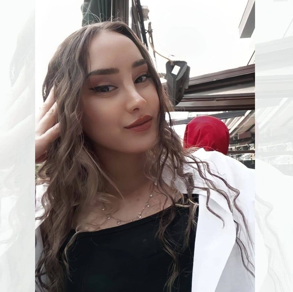 Adnan ÇELEBİ/NİĞDE, (DHA)-NİĞDE'de şarampole yuvarlanan otomobilde hayatını kaybeden üniversite öğrencisi