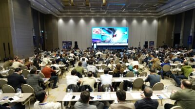 İSTANBUL, (DHA) - BURUN estetiği alanında önde gelen uzmanları bir