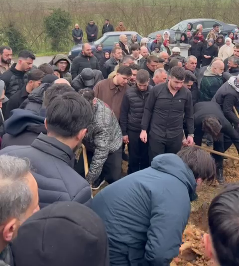 Levent KIZILASLAN/KARASU(Sakarya),(DHA) – İSTANBUL Ümraniye’de silahlı saldırıda öldürülen futbolcu Kubilay