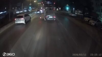 Zübeyde ÖZMEN/BOLU, (DHA)-BOLU'da D-100 kara yolunda trafik ışıklarında duran bir