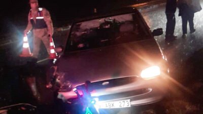Kadir ÇELİK/İSLAHİYE (Gaziantep), (DHA)- GAZİANTEP’in İslahiye ilçesinde otomobilin çarptığı motosikletin