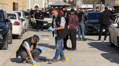Adem AKALAN/ANTALYA, (DHA)-ANTALYA'da çarşı içinde baharatçı dükkanı bulunan Süleyman Kayhan
