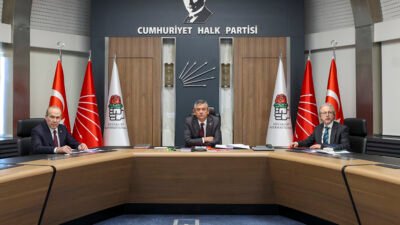 Ayşenur DEMİRTAŞ GÜL/ANKARA, (DHA)- CHP Genel Başkanı Özgür Özel, "Demokrasi,
