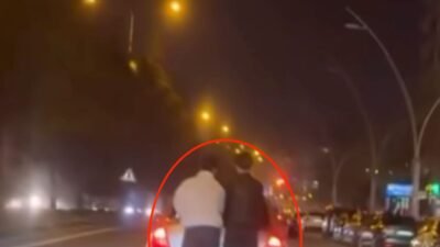 Hüseyin İÇLİ/DİYARBAKIR, (DHA)-DİYARBAKIR’ın Kayapınar ilçesinde patenli 2 kişinin otomobilin arkasına