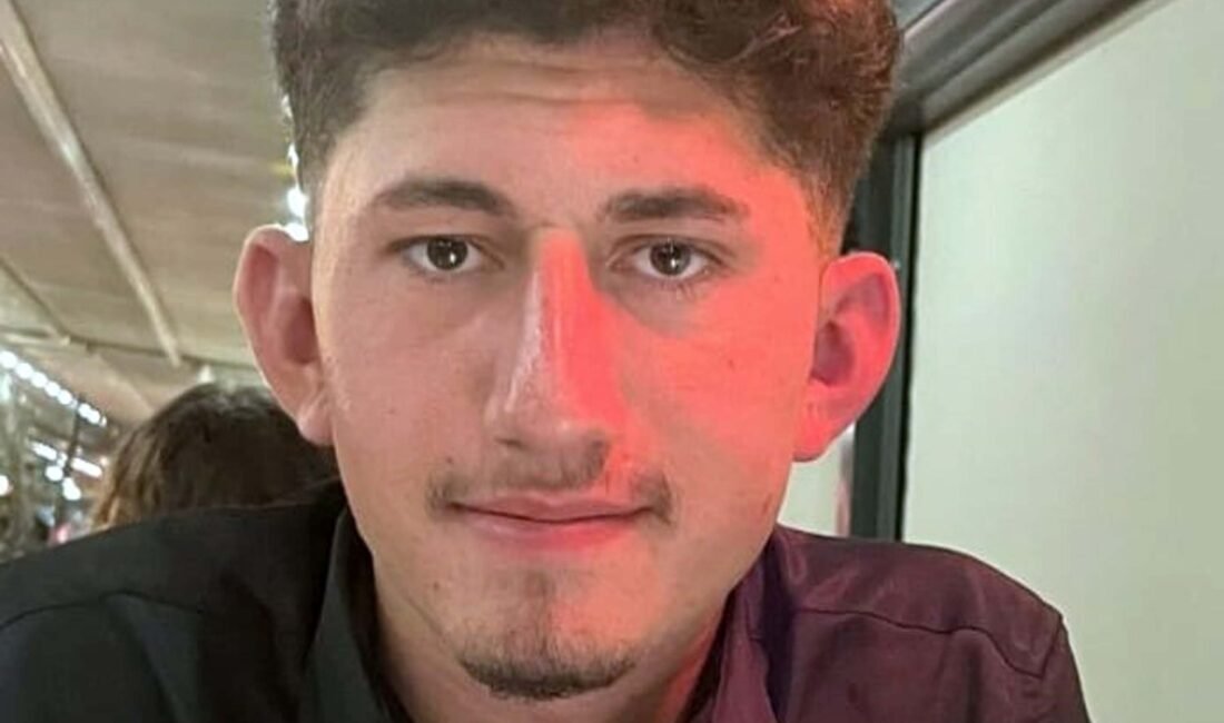 Cavit AKGÜN/MUĞLA, (DHA)-MUĞLA'nın Menteşe ilçesinde patlatılan ramazan topuna yaklaşan Ali