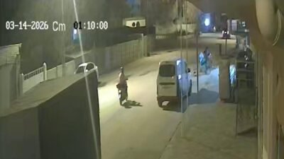 Özkan AYDIN/IĞDIR, (DHA)- IĞDIR’da polisin uygulamasından kaçan sürücü, kullandığı araçla