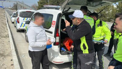 Oğuzhan KILIÇ/KÜTAHYA, (DHA)- KÜTAHYA’da ihtara uymayıp çevre yolunda motosikletiyle ters