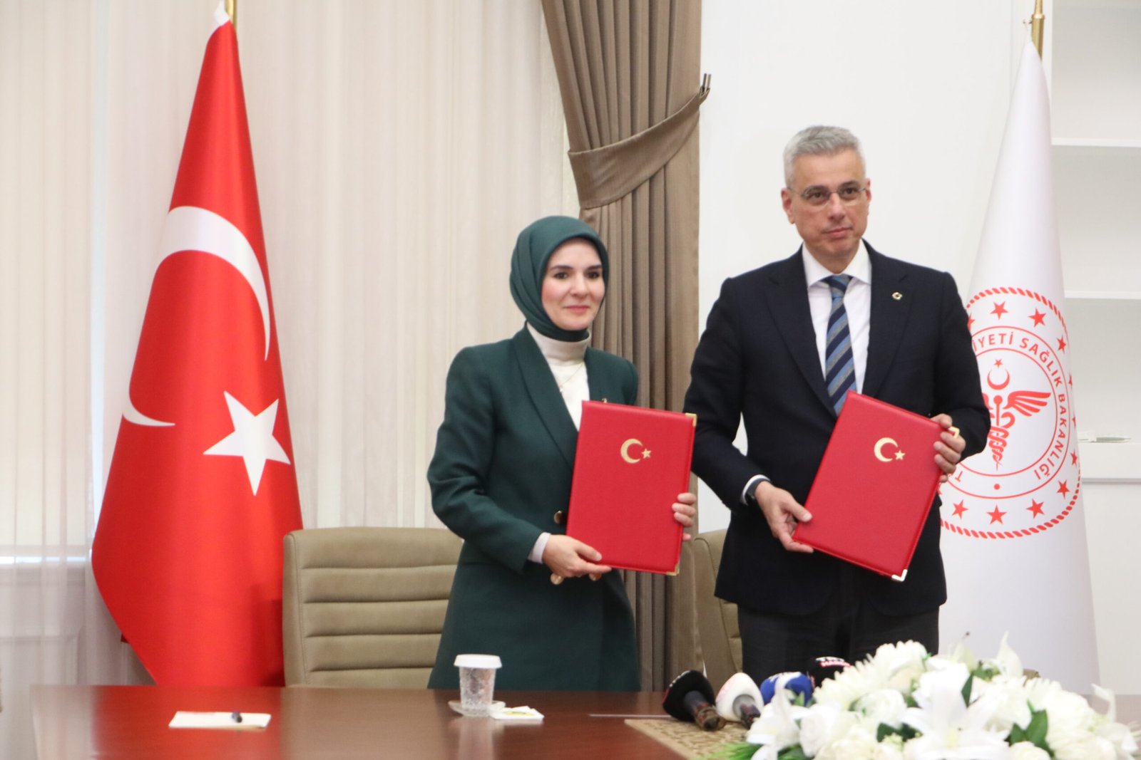 Ruken KADIOĞLU-Emirhan YÜZÜGÜLDÜ/ANKARA, (DHA)- SAĞLIK Bakanlığı ile Aile ve Sosyal