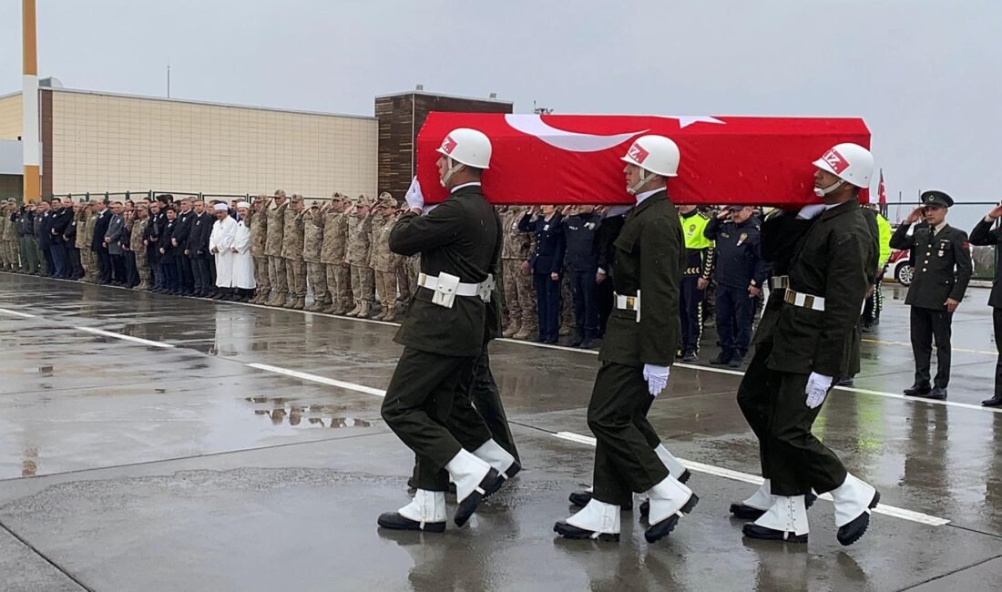 Suat DENİZ/IĞDIR, (DHA)- AĞRI’nın Doğubayazıt ilçesinde devriye görevi yapan askeri