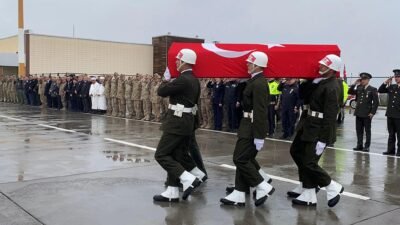 Suat DENİZ/IĞDIR, (DHA)- AĞRI’nın Doğubayazıt ilçesinde devriye görevi yapan askeri