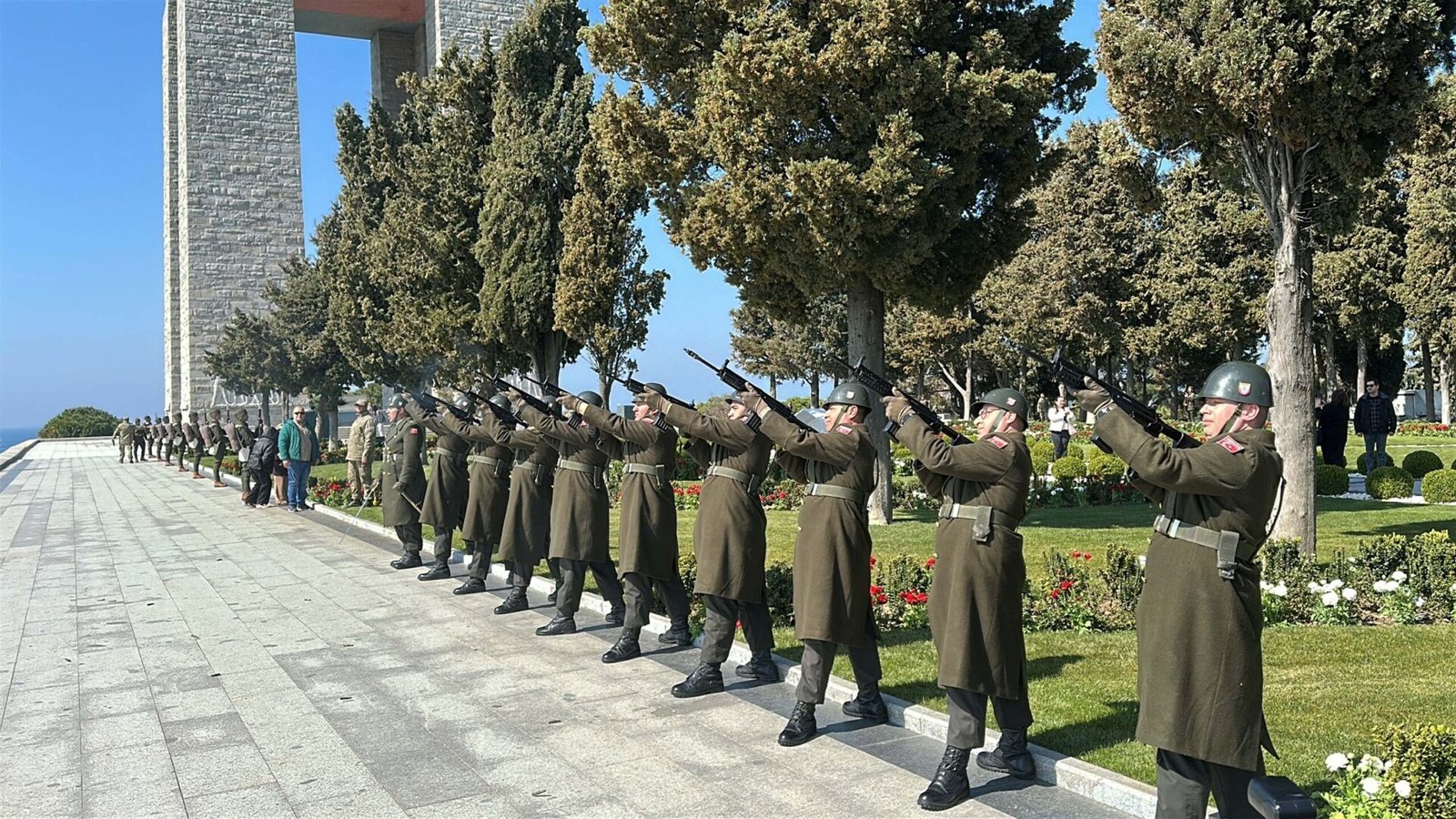 Nazif Cemhan ŞEN-Cihan BAYRALI/ÇANAKKALE, (DHA)- ÇANAKKALE'de, 18 Mart Şehitleri Anma