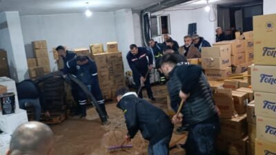 Akif ÖZALP/ SİİRT, (DHA)- SİİRT’te akşam saatlerinde etkili olan sağanak