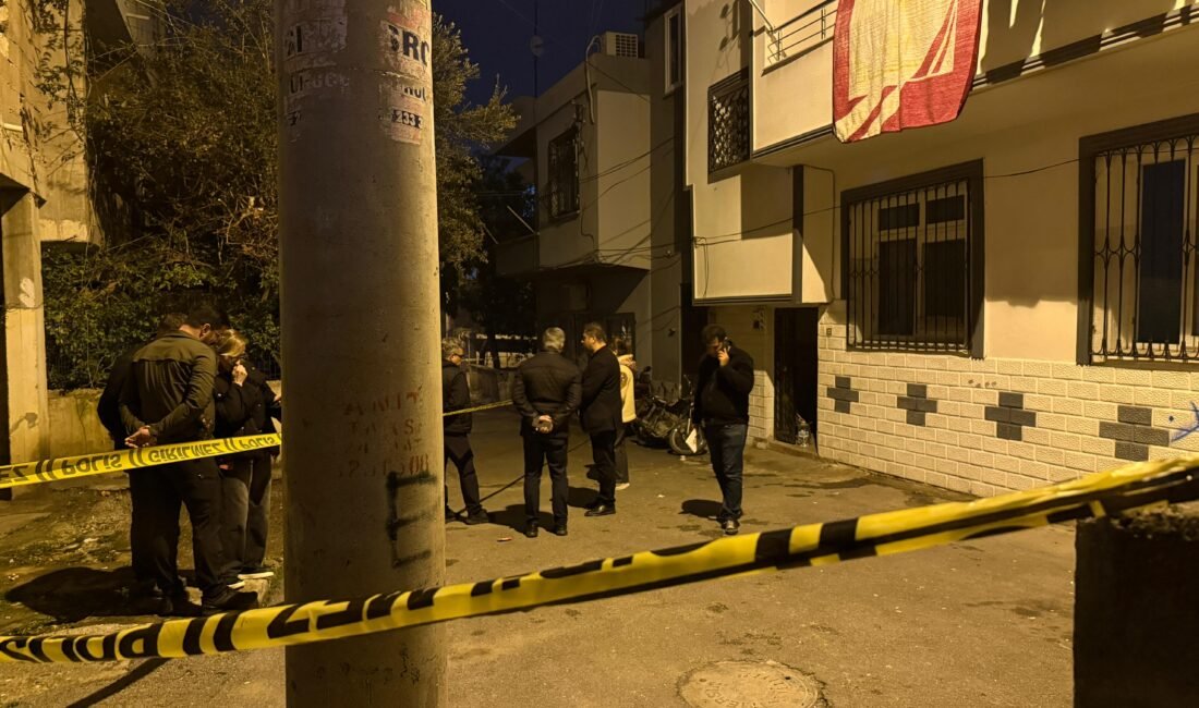 Soner AYDIN/ MERSİN, (DHA)- MERSİN'de iki kişi arasında sokakta çıkan