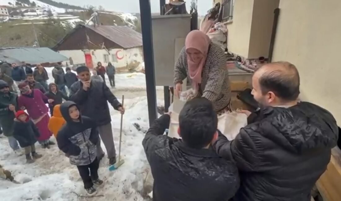 Sivas’ta ‘saya’ geleneği ile baharın gelişi kutlandı Uğur YİĞİT/SİVAS, (DHA)- SİVAS'ın Koyulhisar ilçesinde Orta Asya'dan Anadolu'ya uzanan