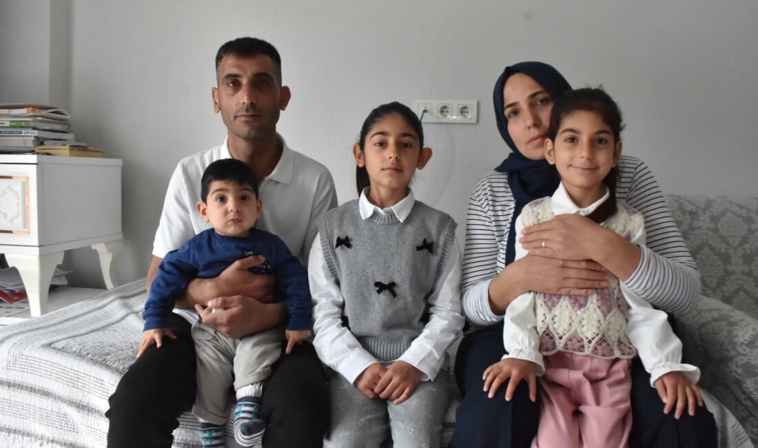 Nevra UÇKAÇ/İZMİR, (DHA)- İZMİR'in Menemen ilçesinde yaşayan Spinal Musküler Atrofi