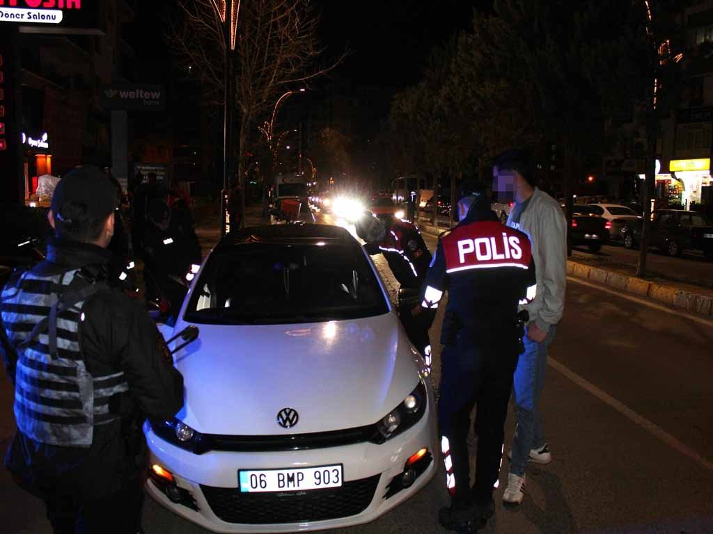 Erkan ALTUNTAŞ/AKSARAY, (DHA)- AKSARAY'da stajyer ehliyeti ile araç kullanan Alican