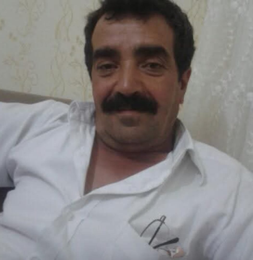 Hasan ÇETİN/ALACA(Çorum), (DHA)-ÇORUM'un Alaca ilçesinde otomobilin elektrik direğine çarpıp, takla