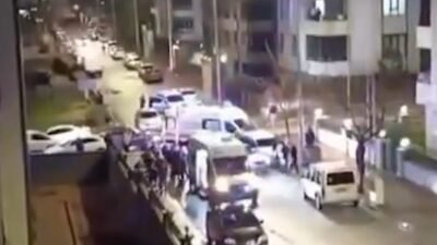 Ömer ŞULUL/ŞANLIURFA, (DHA)- ŞANLIURFA'da Ali Badıllı (45), sokak ortasında tartıştığı