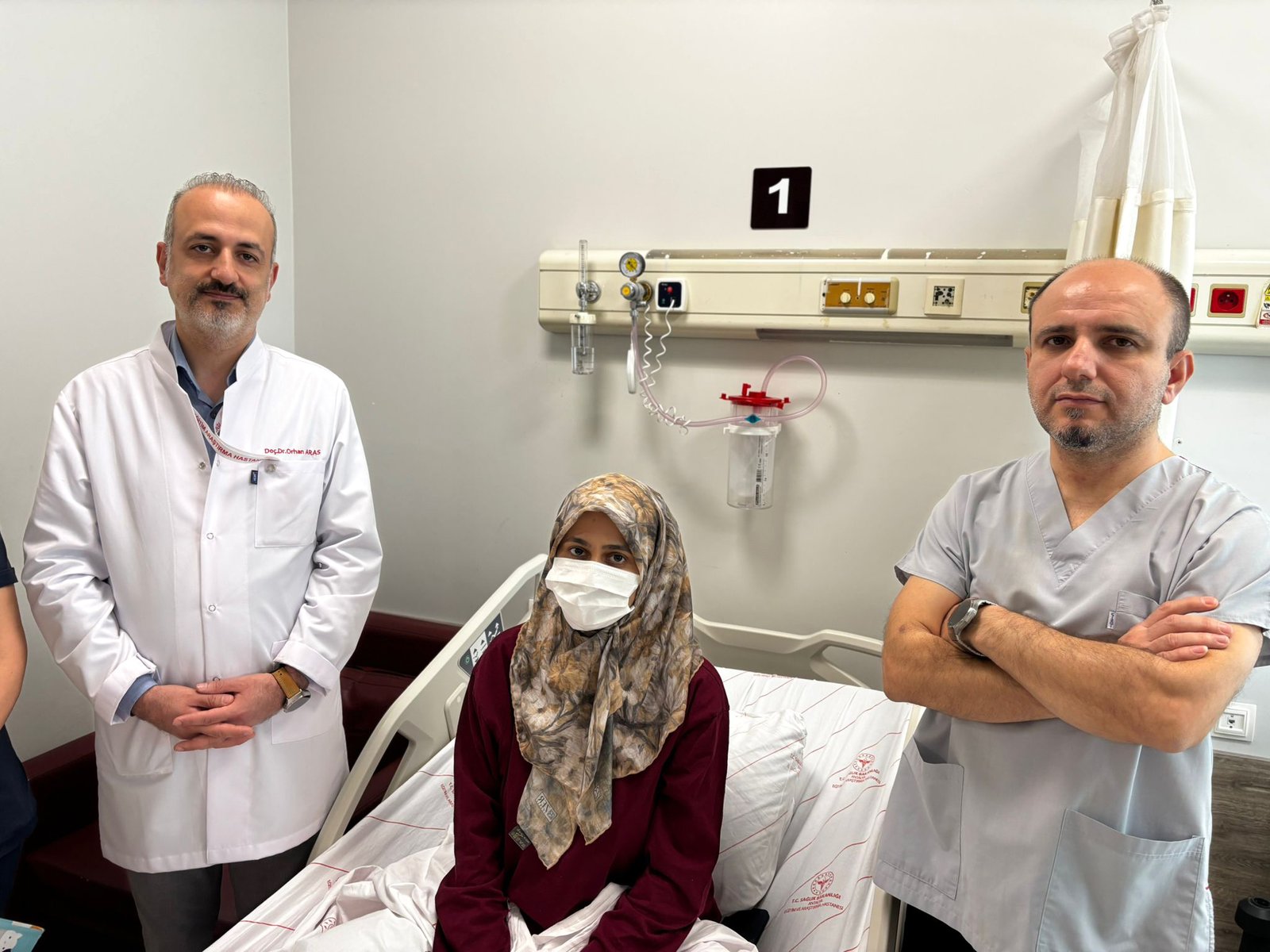 Selma KUNAR/ANTALYA, (DHA)- TATİL için geldiği Antalya'da rahatsızlanan Matematik Öğretmeni