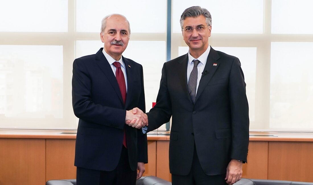 TBMM Başkanı Kurtulmuş, Hırvatistan Başbakanı Plenkovic ile bir araya geldi HIRVATİSTAN, (DHA) - TBMM Başkanı Numan Kurtulmuş, ‘Üç Deniz Girişimi