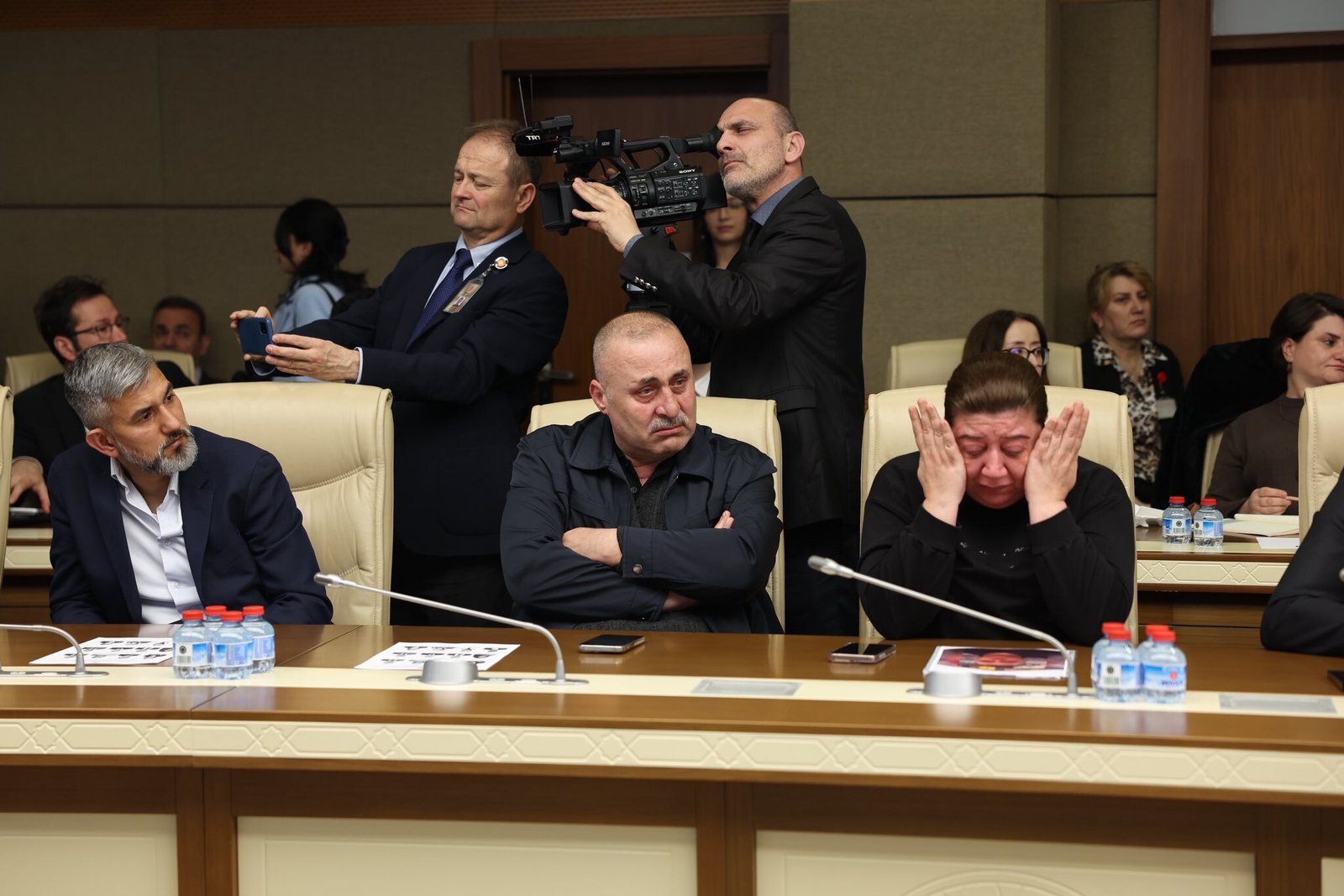 ACILI ABLA: 15 YAŞINDA 12 BIÇAK DARBESİNİ SOKABİLİRYORSAN SEN REHABİLİTE