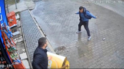 Ahmet DAĞLI/AFYONKARAHİSAR,(DHA)- AFYONKARAHİSAR'da bir tekel bayisinde işletmeci ile 4 şüpheli
