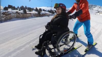 Muzaffer KOŞAN/ERZİNCAN, (DHA)- ERZİNCAN’da yaşayan fizikî engelli Ayşe Yalçın (32),